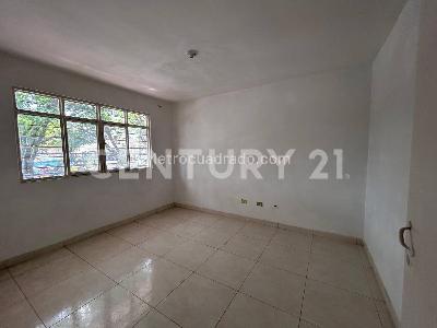 Casa de 5 alcobas en venta en Aranjuez, Cali, 165 m² · foto 2 de 5