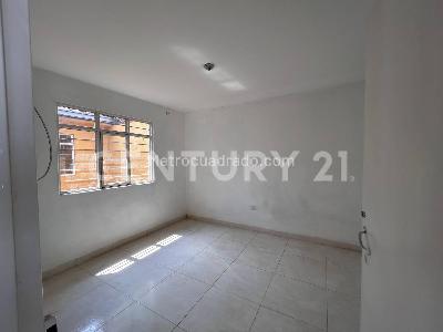 Casa de 5 alcobas en venta en Aranjuez, Cali, 165 m² · foto 3 de 5