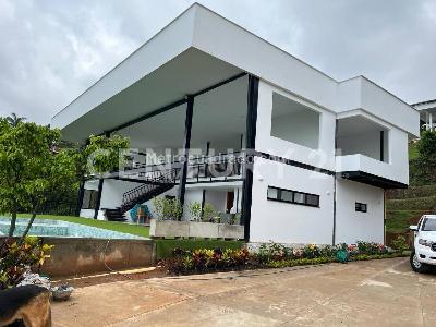 Casa de 3 alcobas en venta en Dapa, Cali · foto 3 de 17