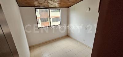 Apartamento de 3 alcobas en venta en Brisas De Los Alamos, Cali, 70 m² · foto 4 de 5