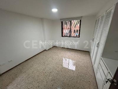 Apartamento de 3 alcobas en venta en Versalles, Cali, 120 m² · foto 4 de 17