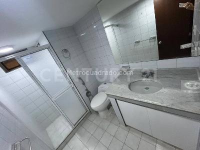 Apartamento de 3 alcobas en venta en Versalles, Cali, 120 m² · foto 10 de 17