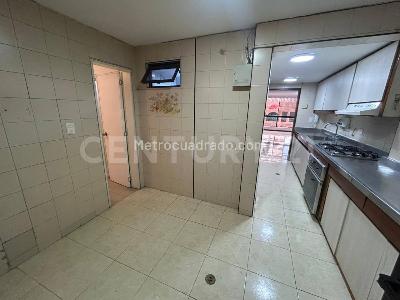 Apartamento de 3 alcobas en venta en Versalles, Cali, 120 m² · foto 15 de 17