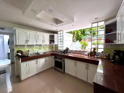Casa de 4 alcobas en venta en Santa Teresita, Cali, 364 m² · foto 19 de 20