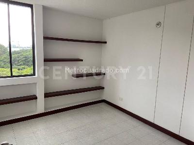Apartamento de 4 alcobas en venta en Cuarto De Legua, Cali, 122 m² · foto 9 de 15