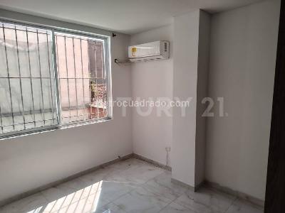 Apartamento de 2 alcobas en venta en La Flora, Cali, 65 m² · foto 3 de 10
