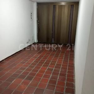 Casa de 5 alcobas en venta en El Limonar, Cali, 460 m² · foto 16 de 20