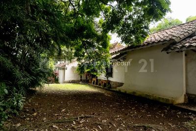 Casa de 4 alcobas en venta en Ciudad Jardin, Cali, 1507 m² · foto 5 de 20