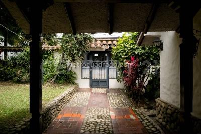 Casa de 4 alcobas en venta en Ciudad Jardin, Cali, 1507 m² · foto 7 de 20