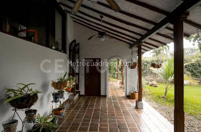 Casa de 4 alcobas en venta en Ciudad Jardin, Cali, 1507 m² · foto 12 de 20