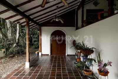 Casa de 4 alcobas en venta en Ciudad Jardin, Cali, 1507 m² · foto 13 de 20