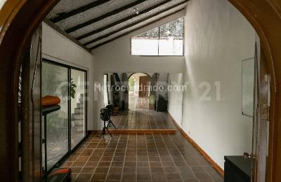 Casa de 4 alcobas en venta en Ciudad Jardin, Cali, 1507 m² · foto 14 de 20