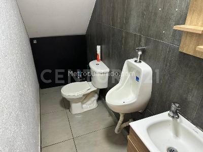 Casa de 4 alcobas en venta en La Flora, Cali, 330 m² · foto 12 de 19