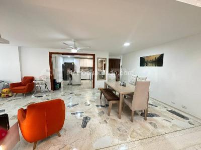 Apartamento de 3 alcobas en venta en Santa Monica Residencial, Cali, 158 m² · foto 4 de 19