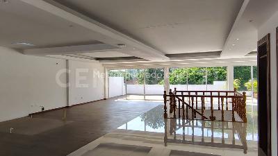 Casa de 5 alcobas en venta en La Flora, Cali, 226 m² · foto 2 de 19