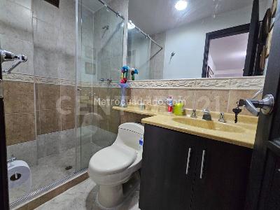 Apartamento de 3 alcobas en venta en Guadalupe, Cali, 135 m² · foto 10 de 20