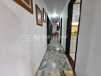 Apartamento de 3 alcobas en venta en Guadalupe, Cali, 135 m² · foto 14 de 20