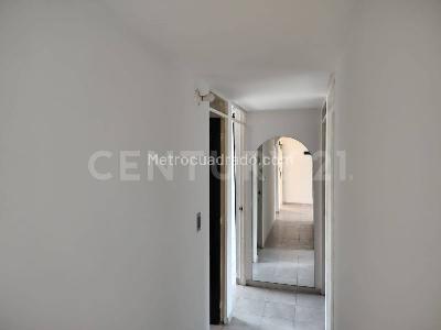 Apartamento en venta en Cañaverales, Cali · foto 2 de 5