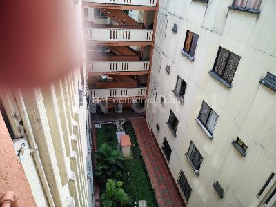 Apartamento en venta en Cañaverales, Cali · foto 4 de 5