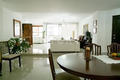 Apartamento de 3 alcobas en venta en San Fernando, Cali, 227 m² · foto 2 de 20