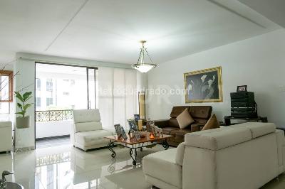 Apartamento de 3 alcobas en venta en San Fernando, Cali, 227 m² · foto 4 de 20