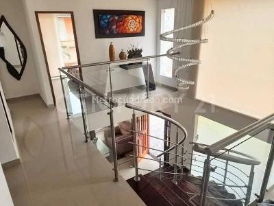 Casa de 5 alcobas en venta en Pradera 5 Hacienda El Castillo, Cali, 290 m² · foto 6 de 13