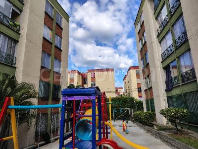 Apartamento de 3 alcobas en venta en Calima, Cali, 60 m² · foto 2 de 9