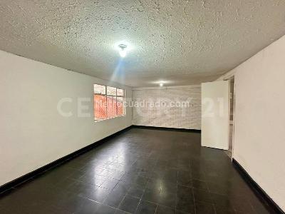 Apartamento en arriendo en Santa Rita, Cali · foto 2 de 9