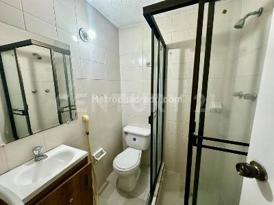Apartamento en arriendo en Santa Rita, Cali · foto 6 de 9