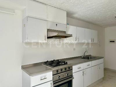 Apartamento de 2 alcobas en venta en Juanambu, Cali, 95 m² · foto 2 de 9