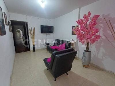 Casa en venta en Calima, Cali · foto 2 de 13