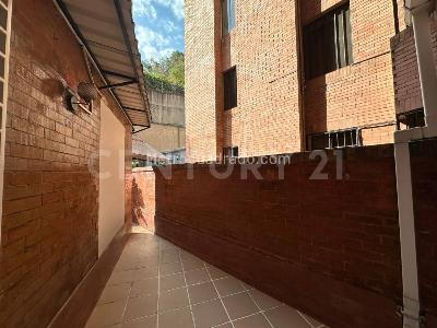 Apartamento de 1 alcoba en venta en Juanambu, Cali, 120 m² · foto 10 de 11
