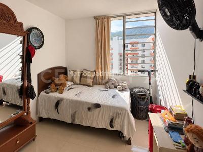 Apartamento en venta en La Flora, Cali · foto 3 de 9