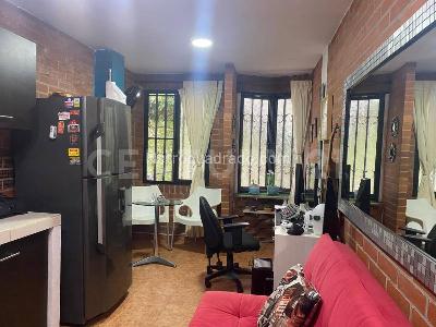 Apartamento de 5 alcobas en venta en Guadalupe Cali, Cali, 209 m² · foto 14 de 16
