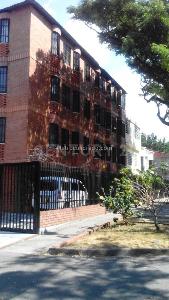 Apartamento de 5 alcobas en venta en Guadalupe Cali, Cali, 209 m² · foto 2 de 16
