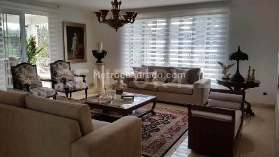 Casa de 4 alcobas en venta en Ciudad Jardin, Cali, 1656 m² · foto 6 de 17