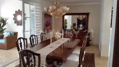 Casa de 4 alcobas en venta en Ciudad Jardin, Cali, 1656 m² · foto 14 de 17
