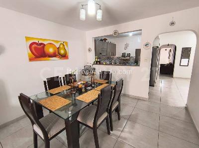 Casa de 5 alcobas en venta en Prados De Oriente, Cali, 157 m² · foto 2 de 20