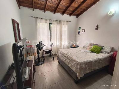 Casa de 5 alcobas en venta en Prados De Oriente, Cali, 157 m² · foto 17 de 20