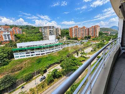 Apartamento de 3 alcobas en venta en Cristales, Cali, 120 m² · foto 5 de 17