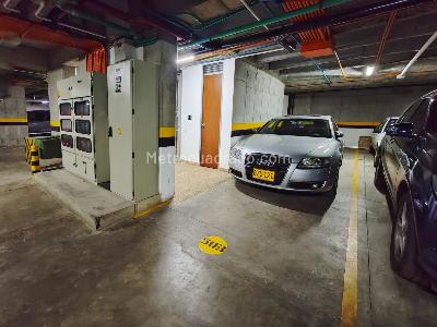 Apartaestudio en venta en Chico Parque De La 93, Bogotá, 56 m² · foto 17 de 20