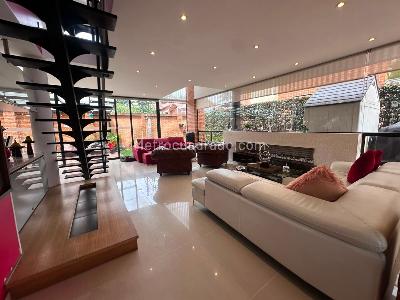 Casa de 4 alcobas en venta en Villa Lauren, Chía, 228 m² · foto 8 de 20