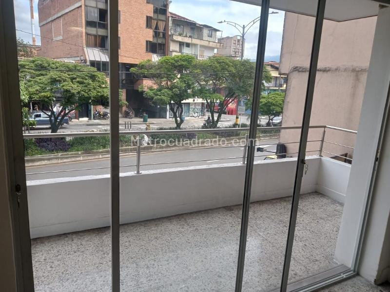 Spacious 4BR Apartment in Laureles - 6