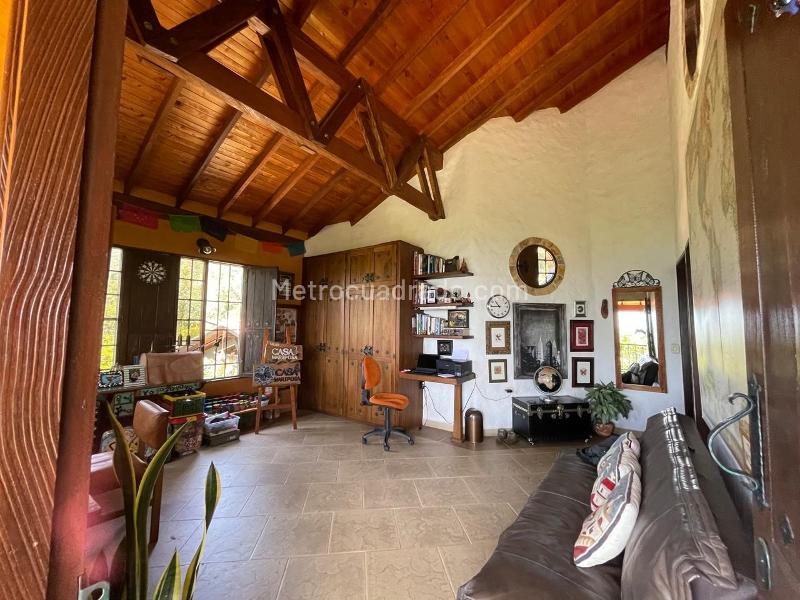 Traditional Rustic House for Rent in Vereda La Veta, Copacabana - 9
