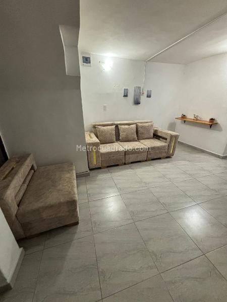 Apartamento Amoblado de 2 Alcobas en Boston Centro con Parqueadero - 3