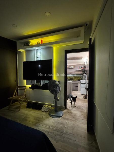 Spacious 3BR Apartment in Santa Monica - 3