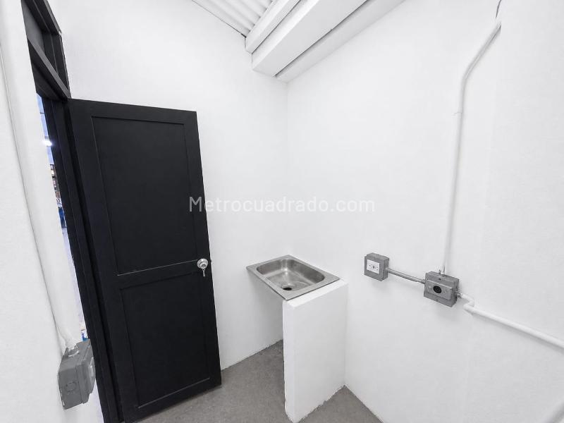 Bodega en Arriendo, NIQUITAO, Medellín – další