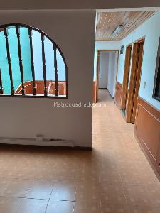 Casa de 5 alcobas en venta en La Soledad Teusaquillo, Bogotá, 331 m² · foto 14 de 20