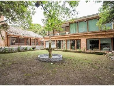 Casa de 5 alcobas en venta en Santa Ana Oriental Usaquen, Bogotá, 1693 m² · foto 4 de 19