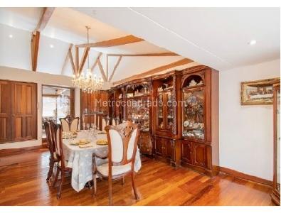 Casa de 5 alcobas en venta en Santa Ana Oriental Usaquen, Bogotá, 1693 m² · foto 8 de 19